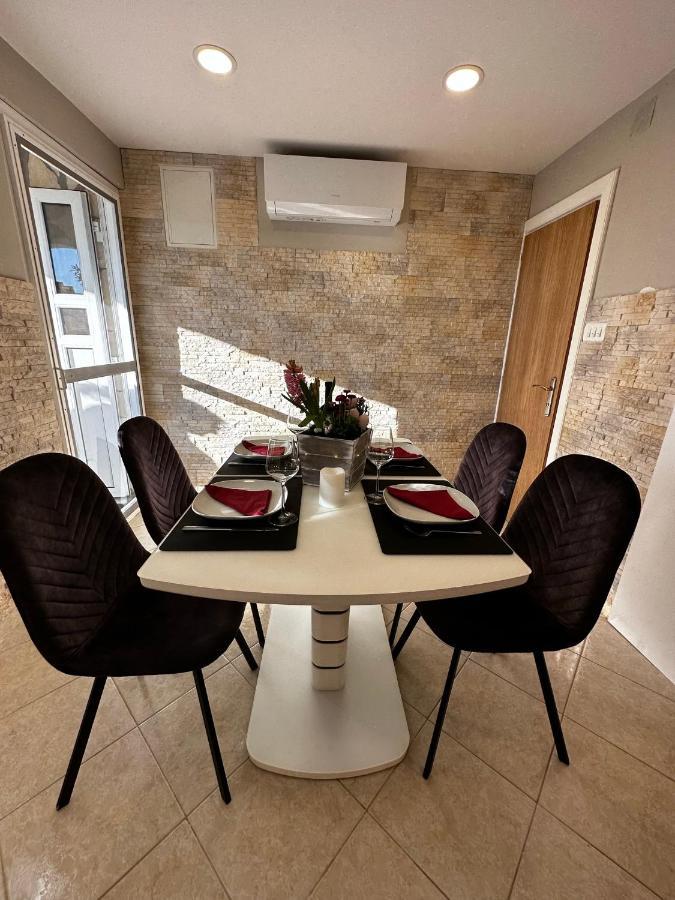 ורסי Apartman Veronika מראה חיצוני תמונה